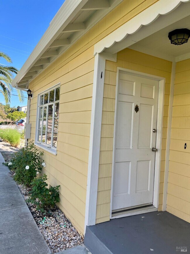 Building Photo - 160 E J St