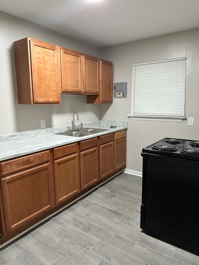 Primary Photo - Spacious 2bedroom Townhome