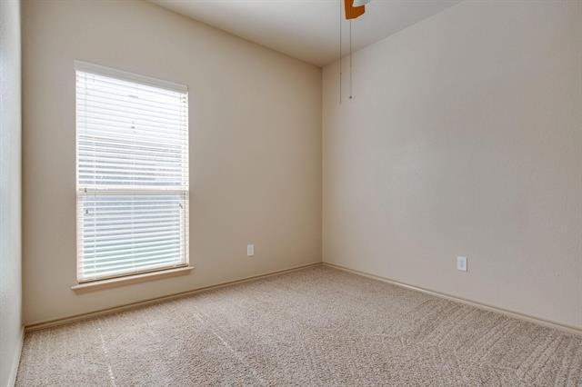 Building Photo - 3237 Buckthorn Ln