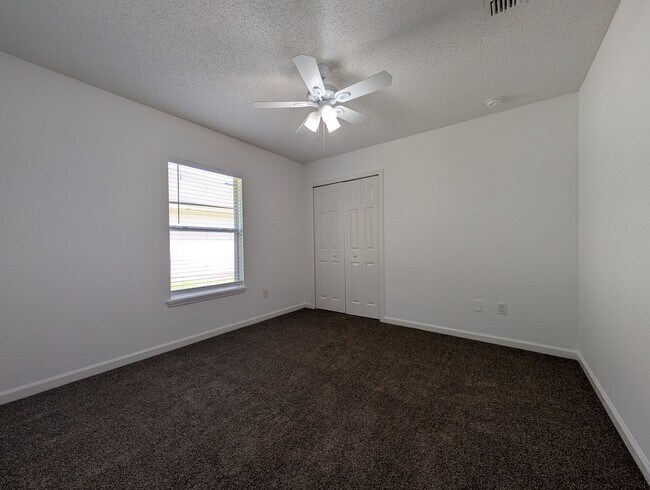 Building Photo - 124 Plantation Point Dr