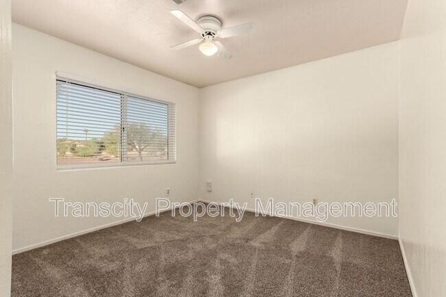 Building Photo - 3722 E Long Lake Rd