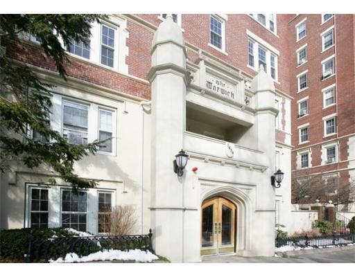 Building Photo - 1450 Beacon St