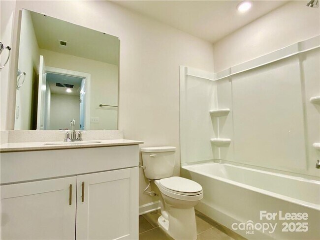 Building Photo - 2511 Arbor Loop Dr