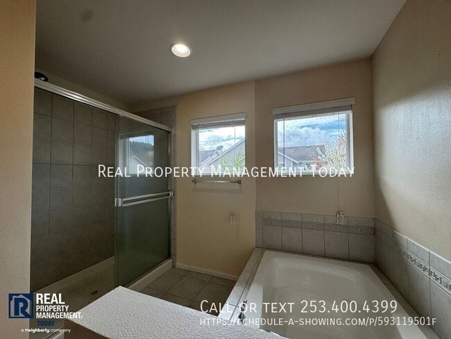 Building Photo - 4431 S 220th St