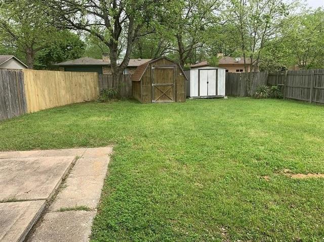 Building Photo - 721 Lindenwood Dr