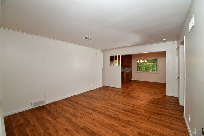 Building Photo - 3707 E 29th St