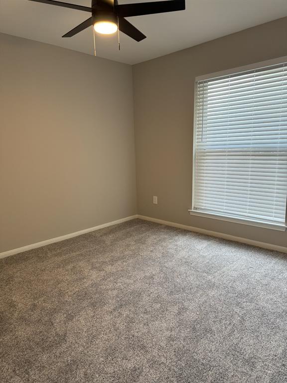 Building Photo - 14736 Perthshire Rd