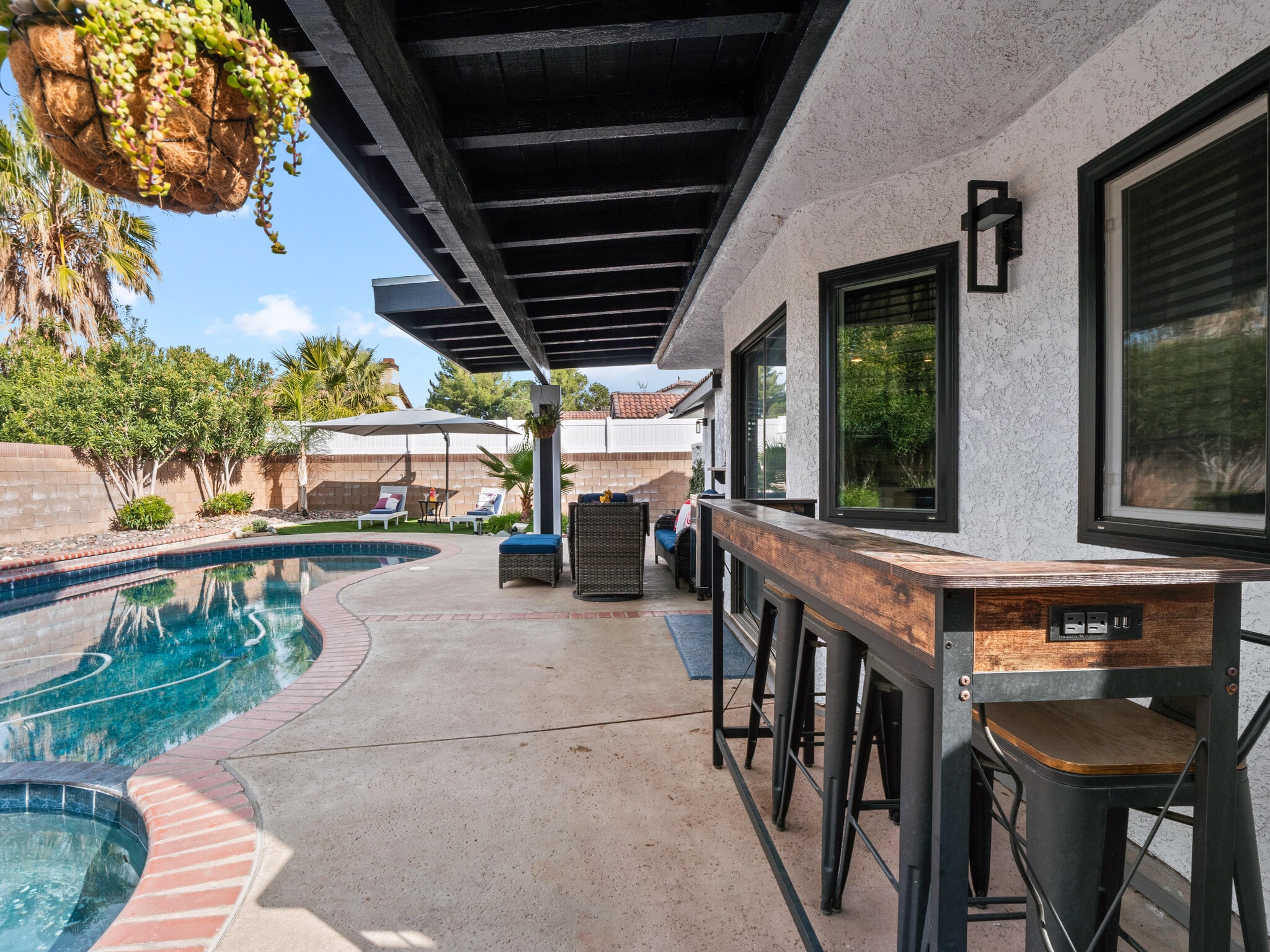 Building Photo - 2833 Springfield Pl