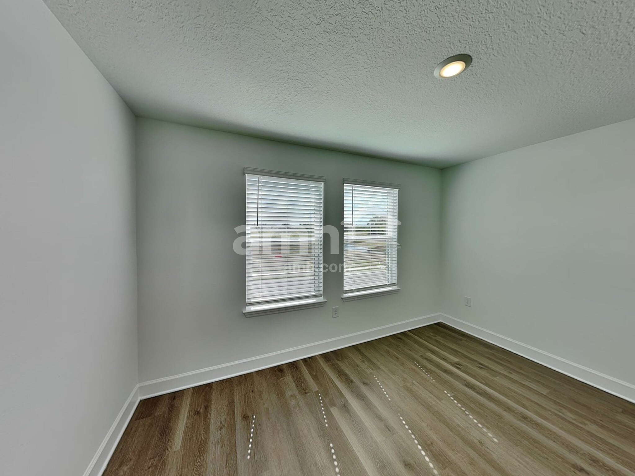 Building Photo - 3316 Muscatine Ave