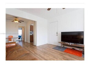 Building Photo - 7333 Byron Ave