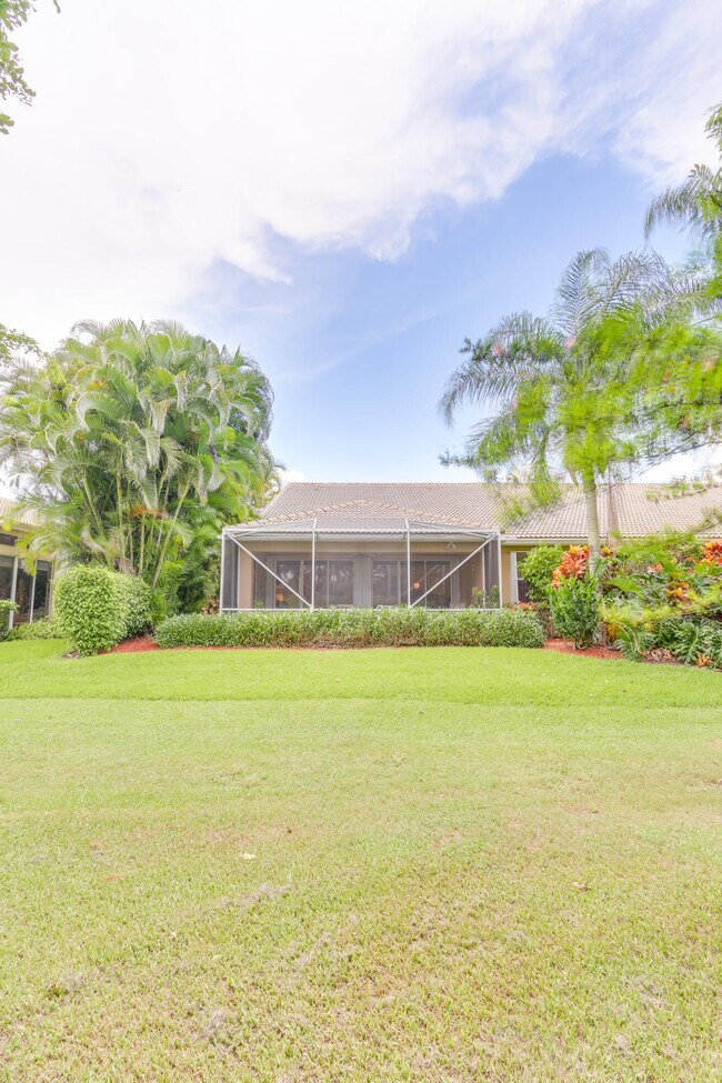 Building Photo - 4702 Carlton Golf Dr