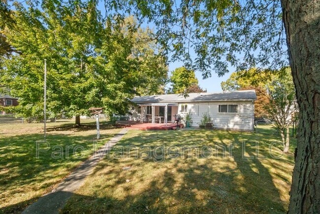 Building Photo - 2076 Harned St