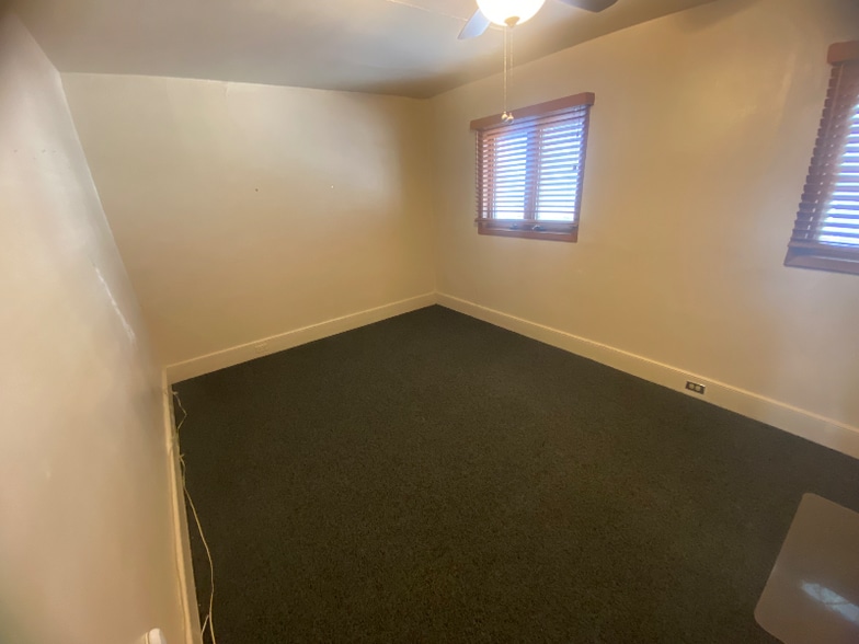 Building Photo - 118 Dudley St