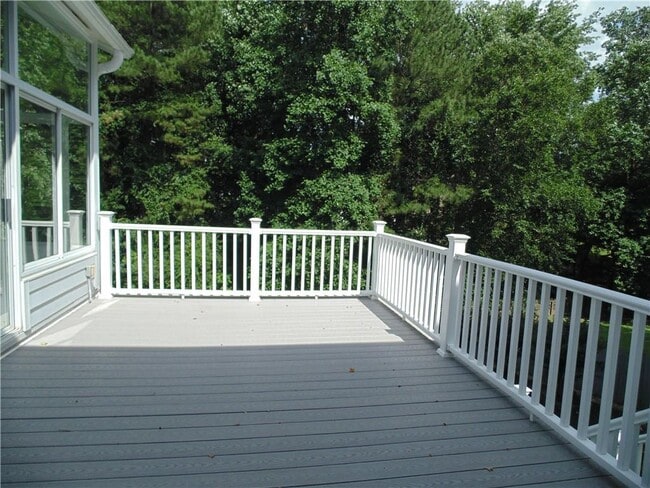Building Photo - 3895 Deauville Way