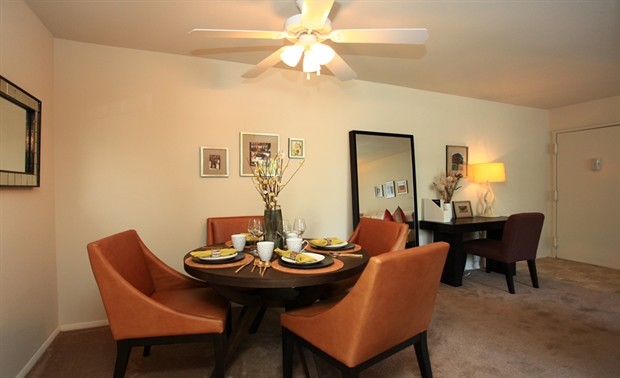 Building Photo - Chesapeake Village Apartments