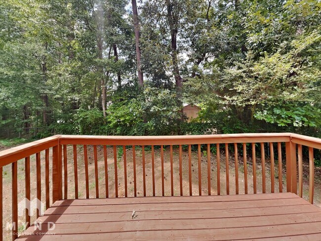 Building Photo - 258 Cove Rd