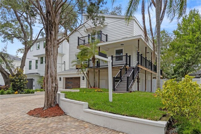 Building Photo - 3232 W Oakellar Ave
