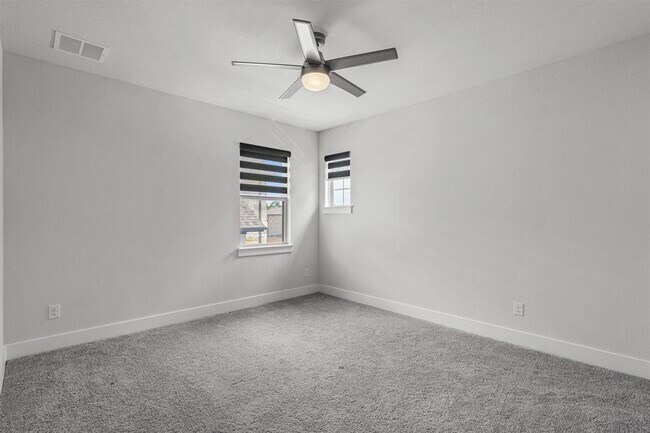Building Photo - 5363 Orsini Blfs