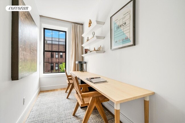 Building Photo - 158 W 136th St