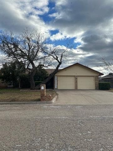 Building Photo - 1549 Sir Thopas Ct