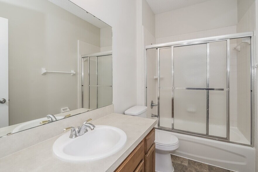 Building Photo - 10966 Darlington Oak Ct