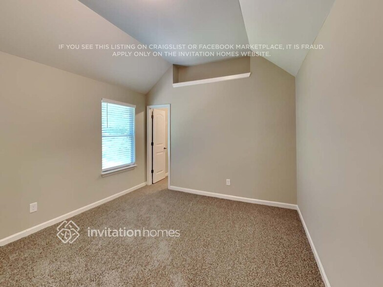 Building Photo - 440 Cleburne Pl
