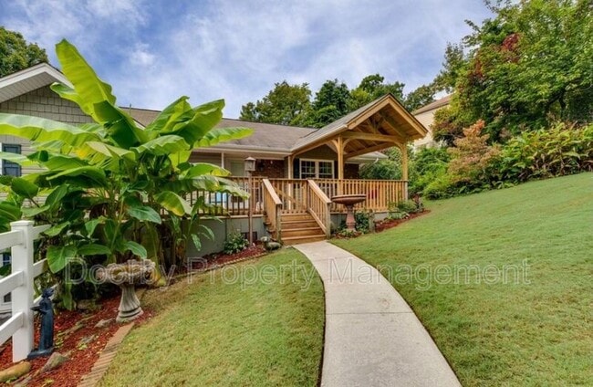 Primary Photo - 4557 Ravenwood Dr N