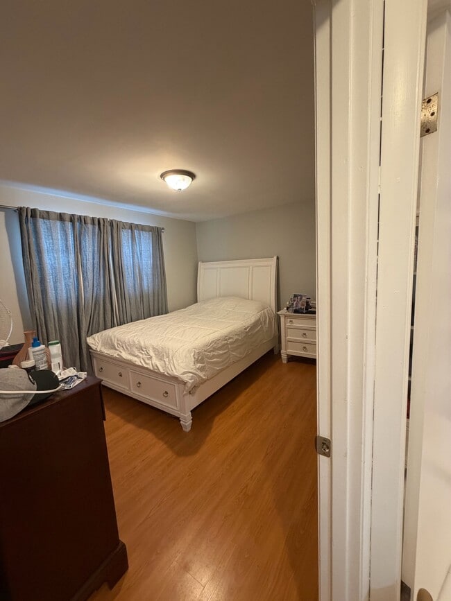 Building Photo - 86 Beacon St