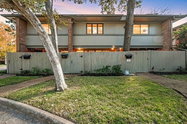 Building Photo - 6453 Bayou Glen Rd