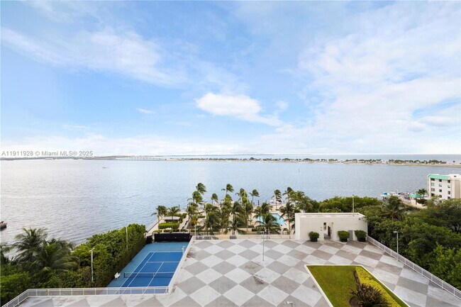 Building Photo - 2101 Brickell Ave