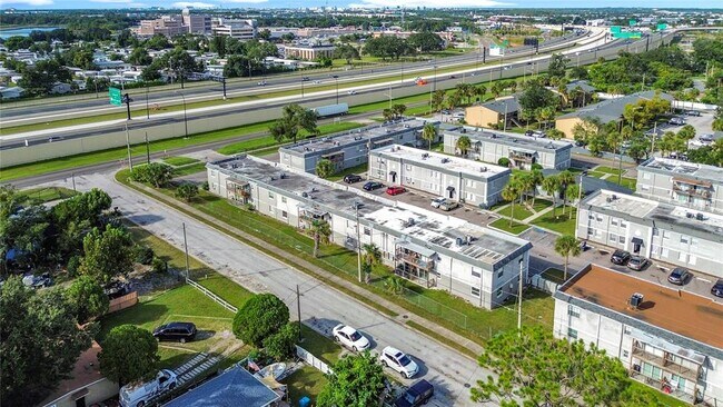 Building Photo - 2753 L B McLeod Rd