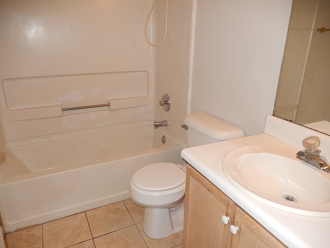 Building Photo - 1367 Idlewild Dr