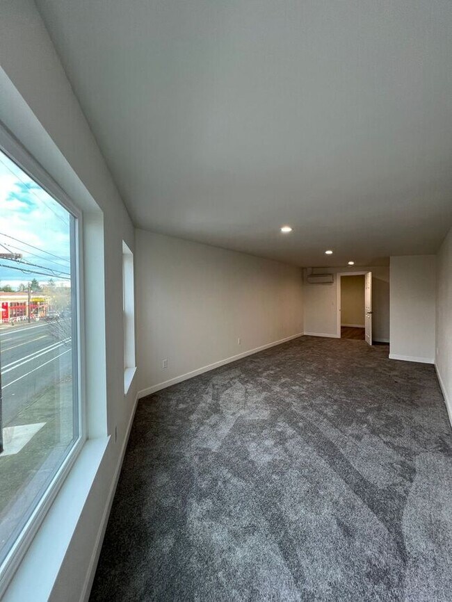 Building Photo - Professional Photos Coming Soon!