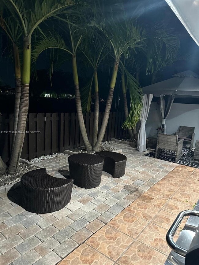 Building Photo - 15304 SW 81st Ln