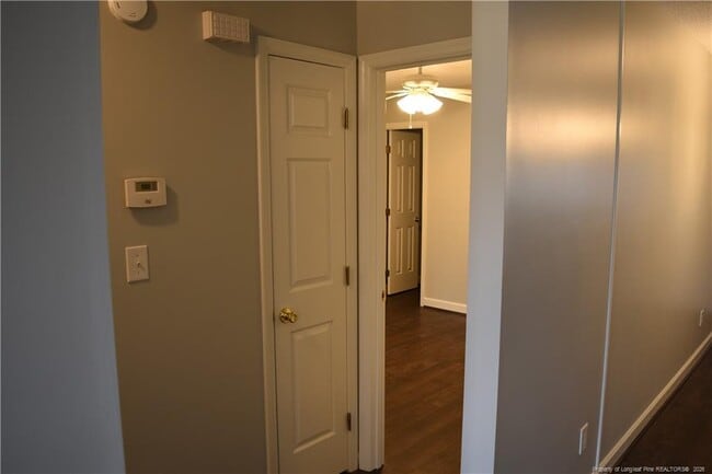 Building Photo - 1008 Pinecrest Dr