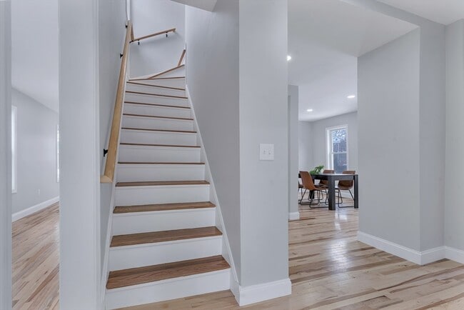 Building Photo - 73 Walnut St