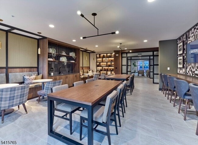 Building Photo - 51 Okner Pkwy