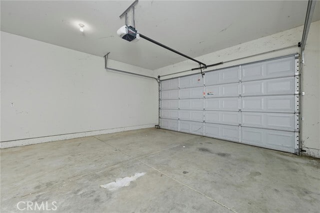 Building Photo - 18231 Deer Hollow Rd