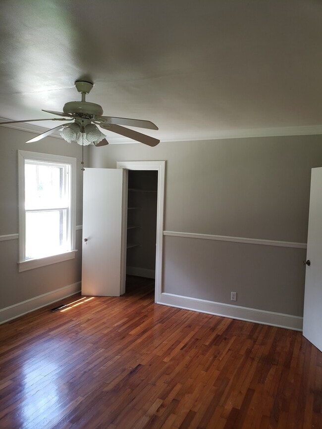 Building Photo - 1210 2nd Ave