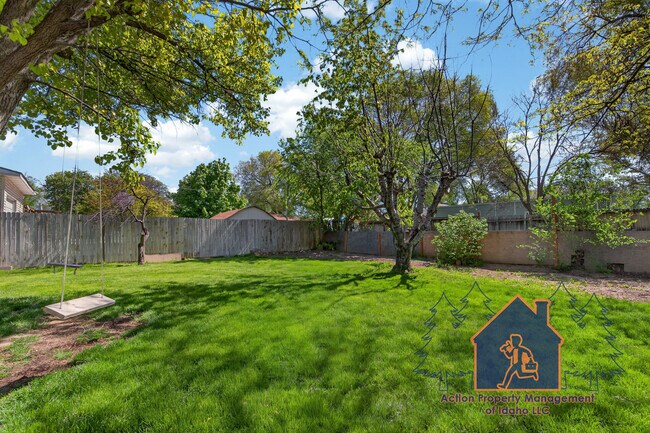 Building Photo - 510 Elmwood Dr