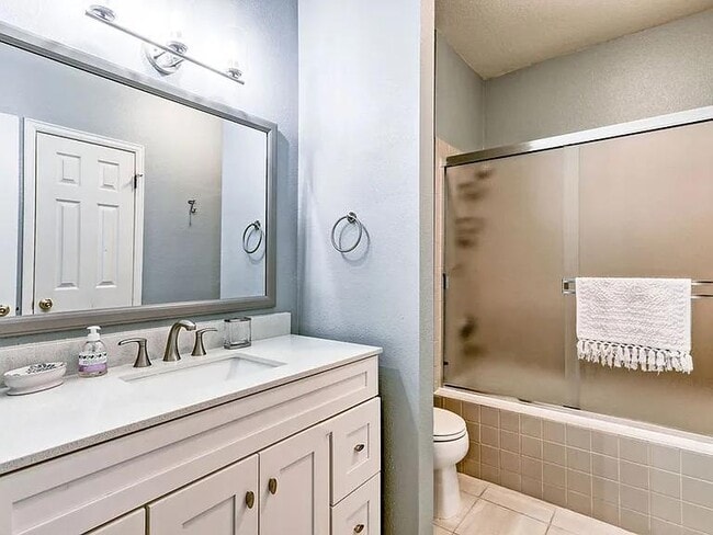 Building Photo - 4545 Wheaton Dr