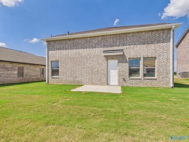 Building Photo - 16862 Orleans Dr
