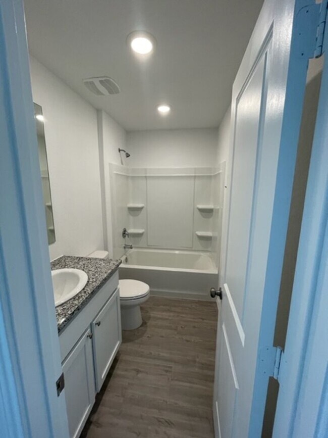 Building Photo - Newly Built & Stylish 4BR/2.5BA Two-Story ...