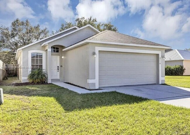 Building Photo - 2110 Whispering Trails Blvd