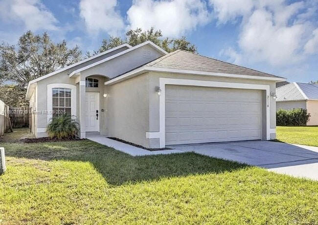 Building Photo - 2210 Whispering Trails Dr