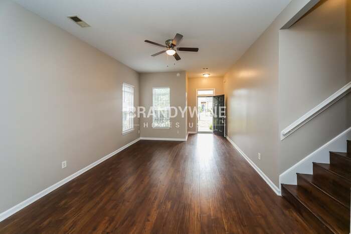 Building Photo - 6828 Kamali Ave