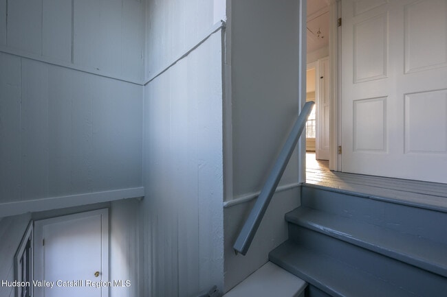 Building Photo - 1 William St