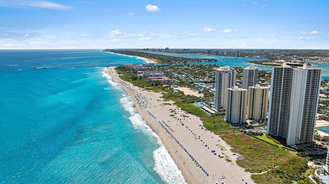 Building Photo - 3000 N Ocean Dr