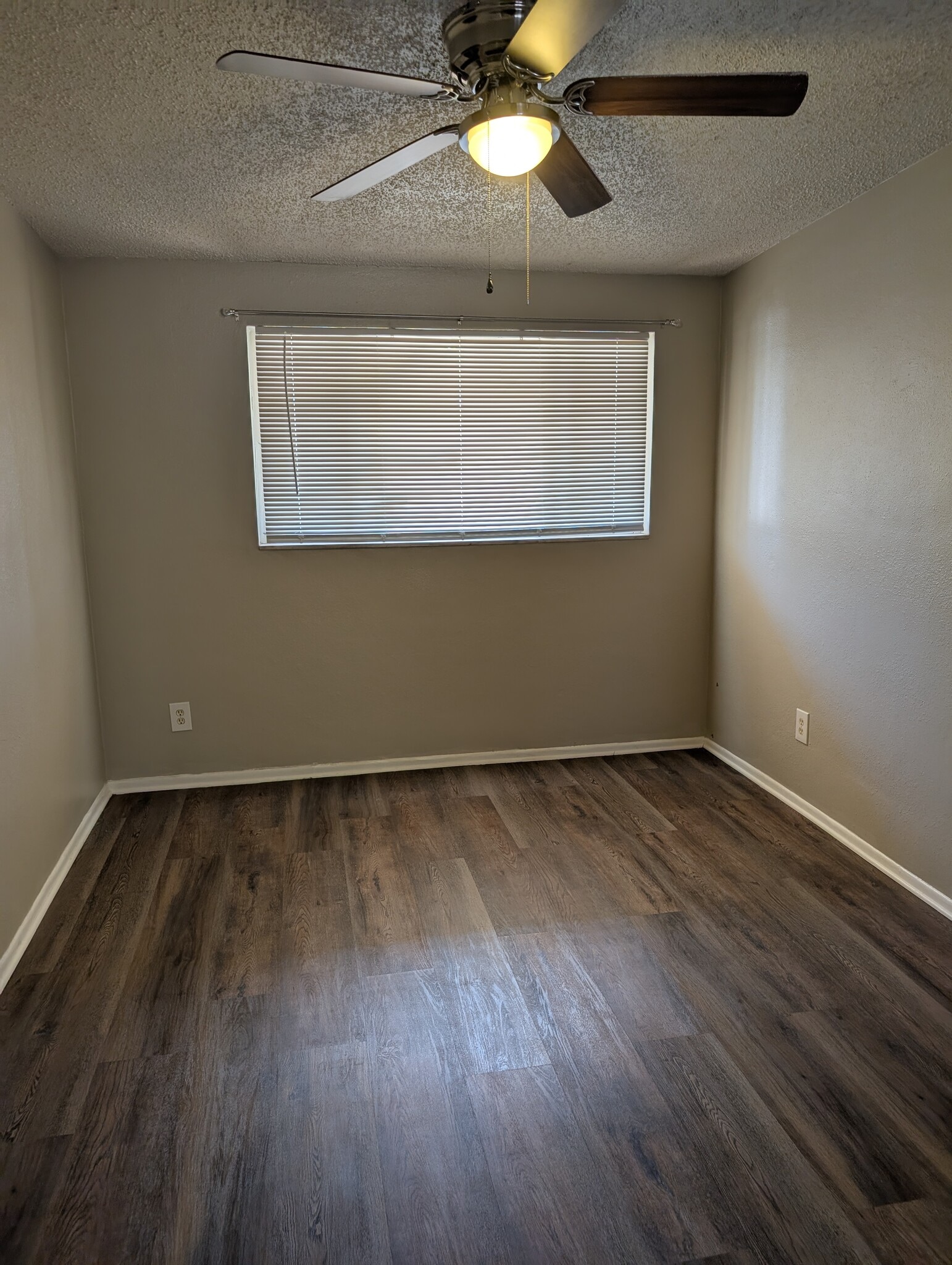 Bedroom - 6751 Carnelian Ave