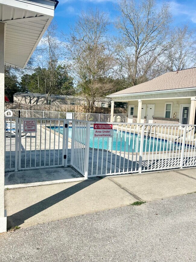 Building Photo - 1832 Shay-Lin Ct